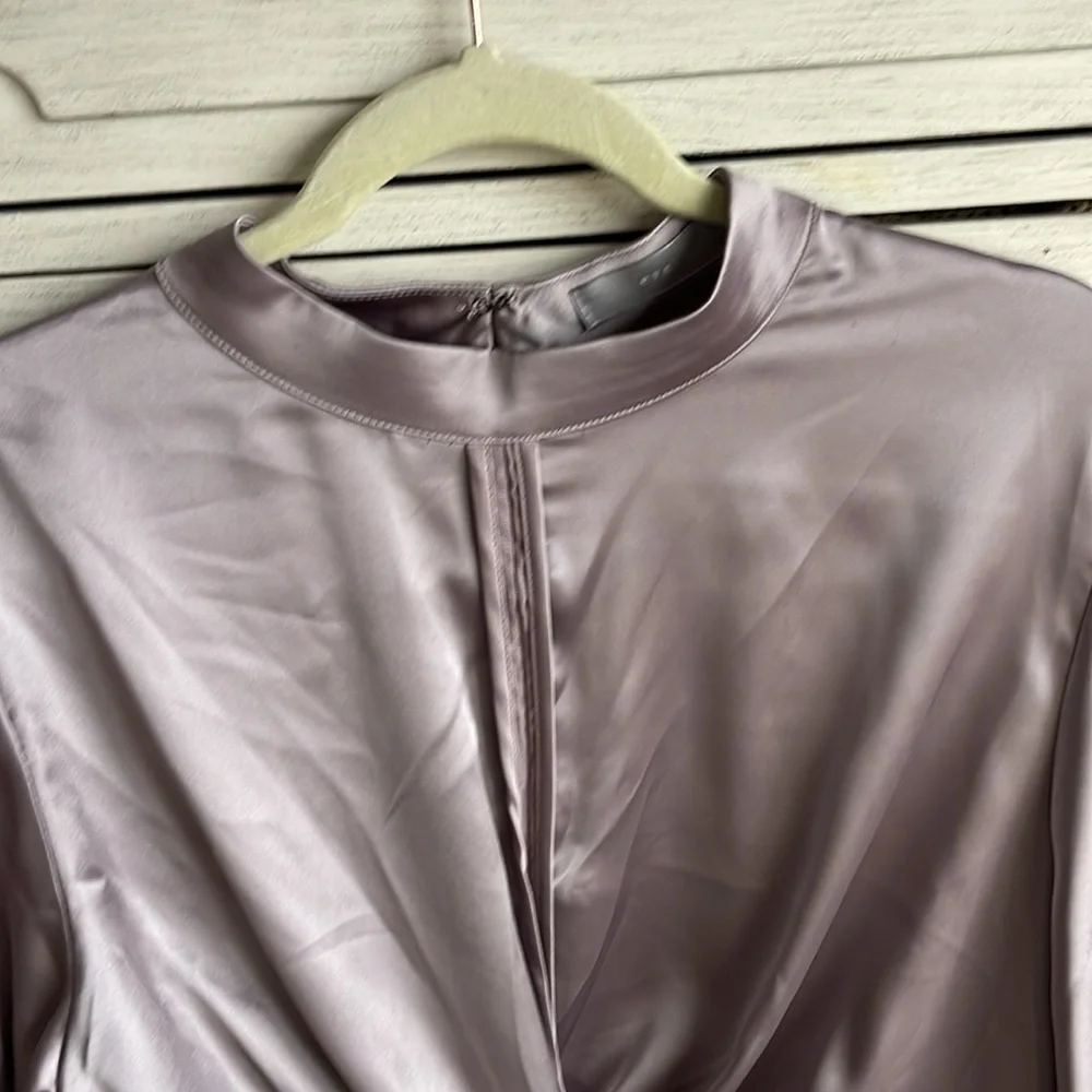 Eve satiny long sleeve crop top - Picture 4 of 7